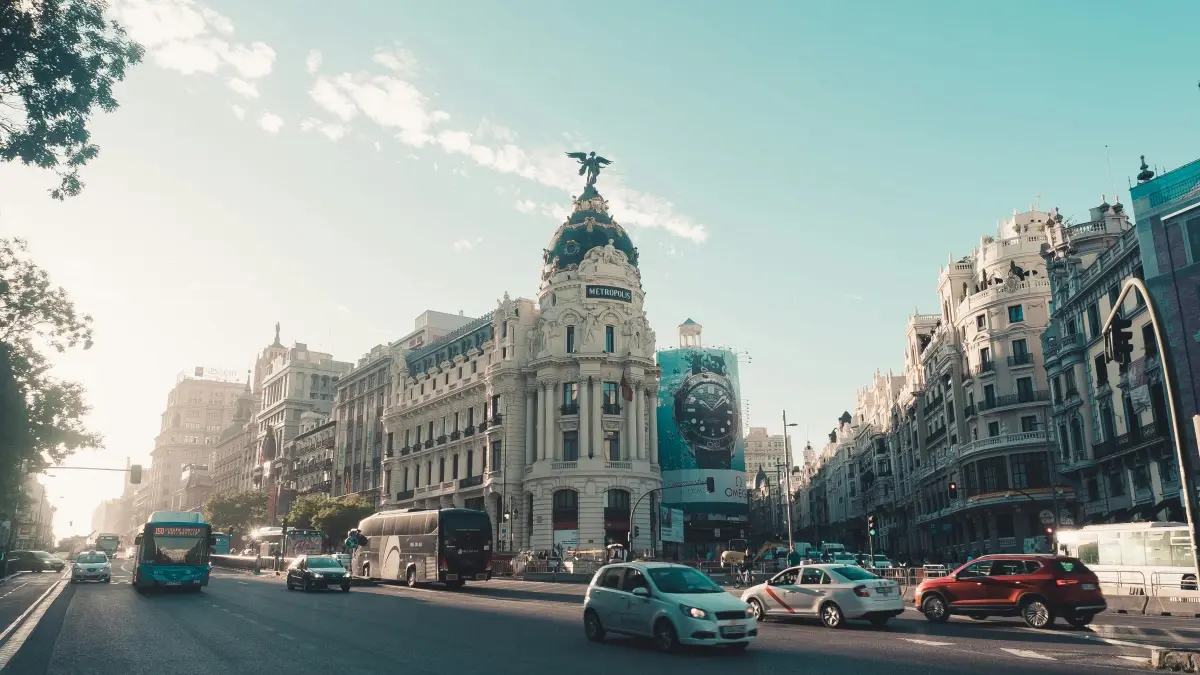 Zimbabwe Advertisers: How to Find Azerbaijan LinkedIn Creators Fast