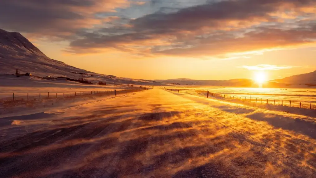 Practical guide for Zimbabwe creators on pitching UAE brands via Kuaishou to film behind‑the‑scenes content — outreach scripts, platform tactics, legal tips, and localised strategy.