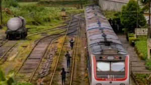 A practical guide for brands in Zimbabwe to spot US Xiaohongshu creators, vet them, and send PR packages without wasting cash.